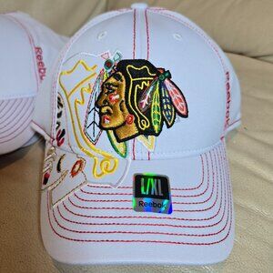 Chicago Blackhawks NHL Reebok Flex-Fit Hockey Cap Hat Hockey NHL S/M   L/XL